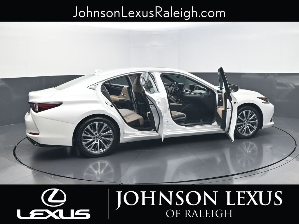 Used 2019 Lexus ES 350 image 32