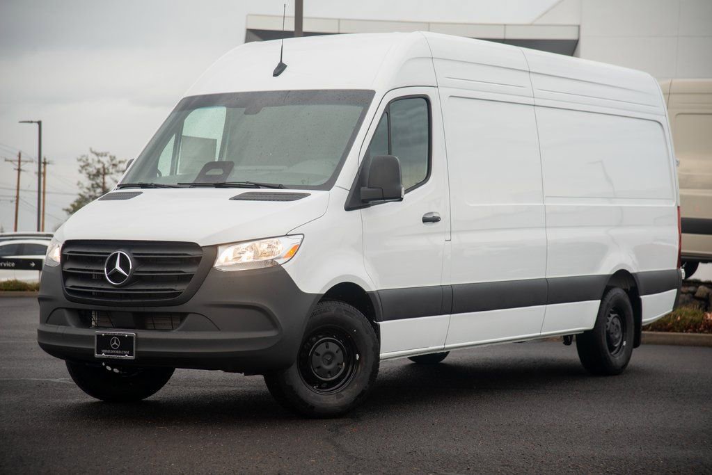 New 2025 Mercedes-Benz Sprinter 2500