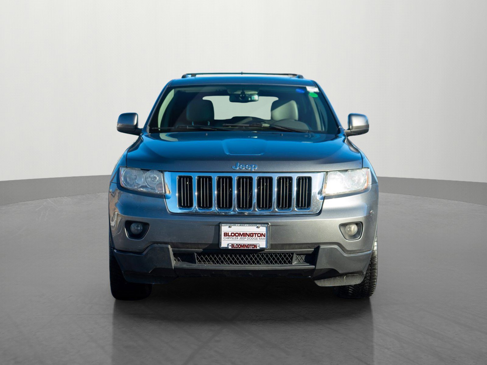 Used 2013 Jeep Grand Cherokee Laredo image 2