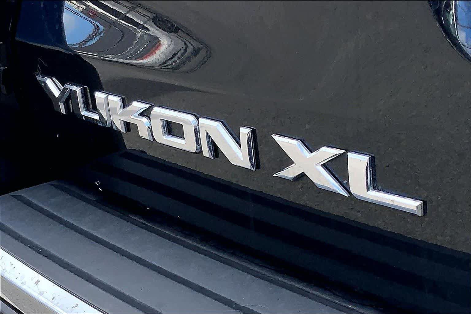 Used 2018 GMC Yukon XL Denali w/ Denali Ultimate Package AWD/4WD image 7