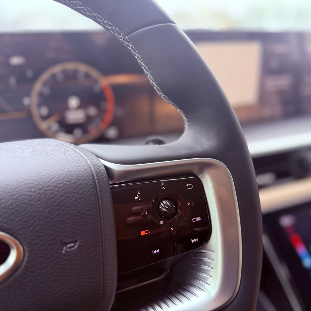 Certified 2026 INFINITI QX80 Pure w/ Cargo Package image 17