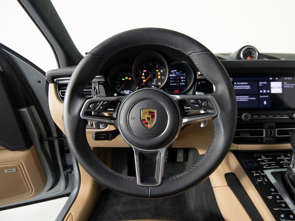 Certified 2021 Porsche Macan AWD/4WD image 17