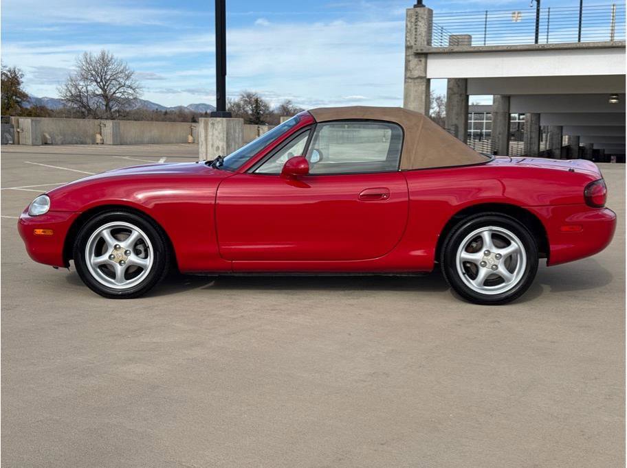 Used 1999 MAZDA MX-5 Miata image 4