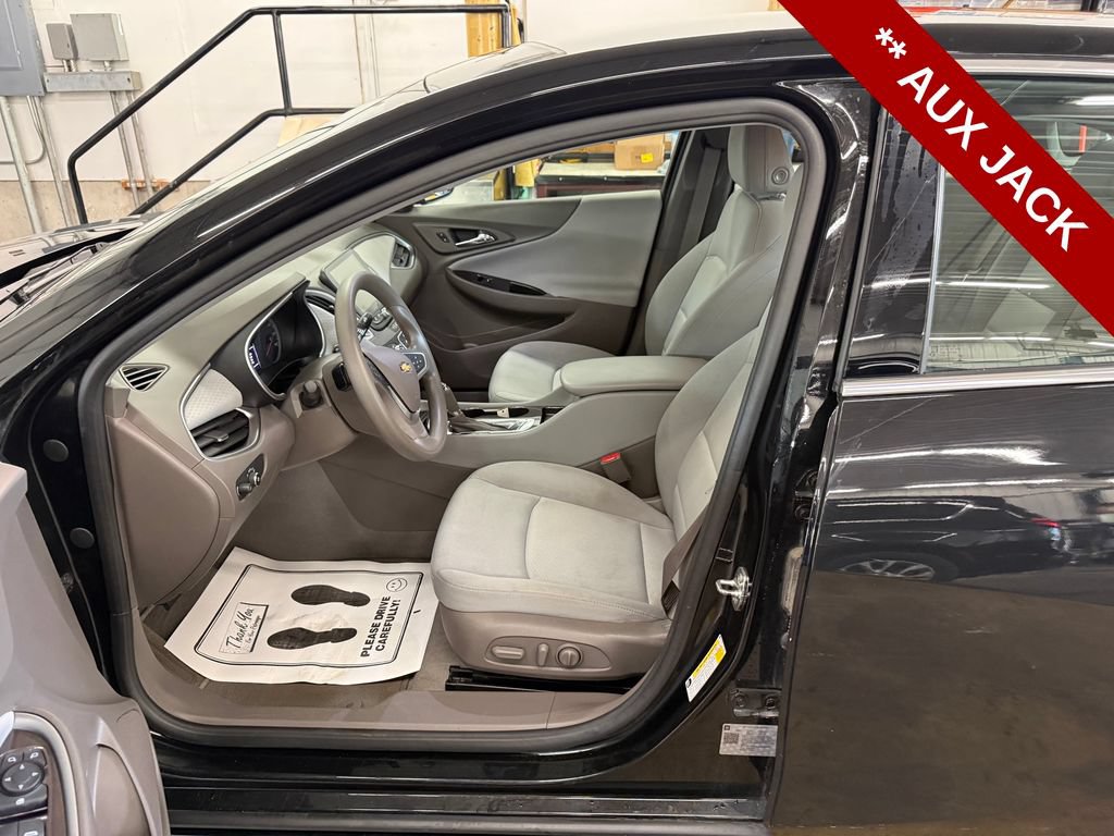 Used 2020 Chevrolet Malibu LS FWD image 12