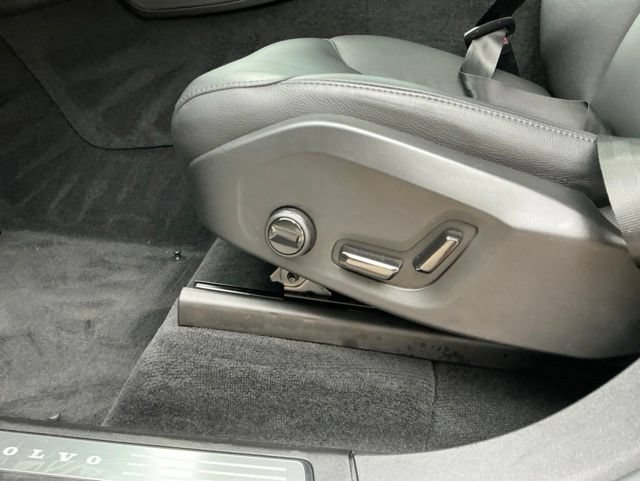 Certified 2025 Volvo XC90 B5 Core AWD/4WD image 27