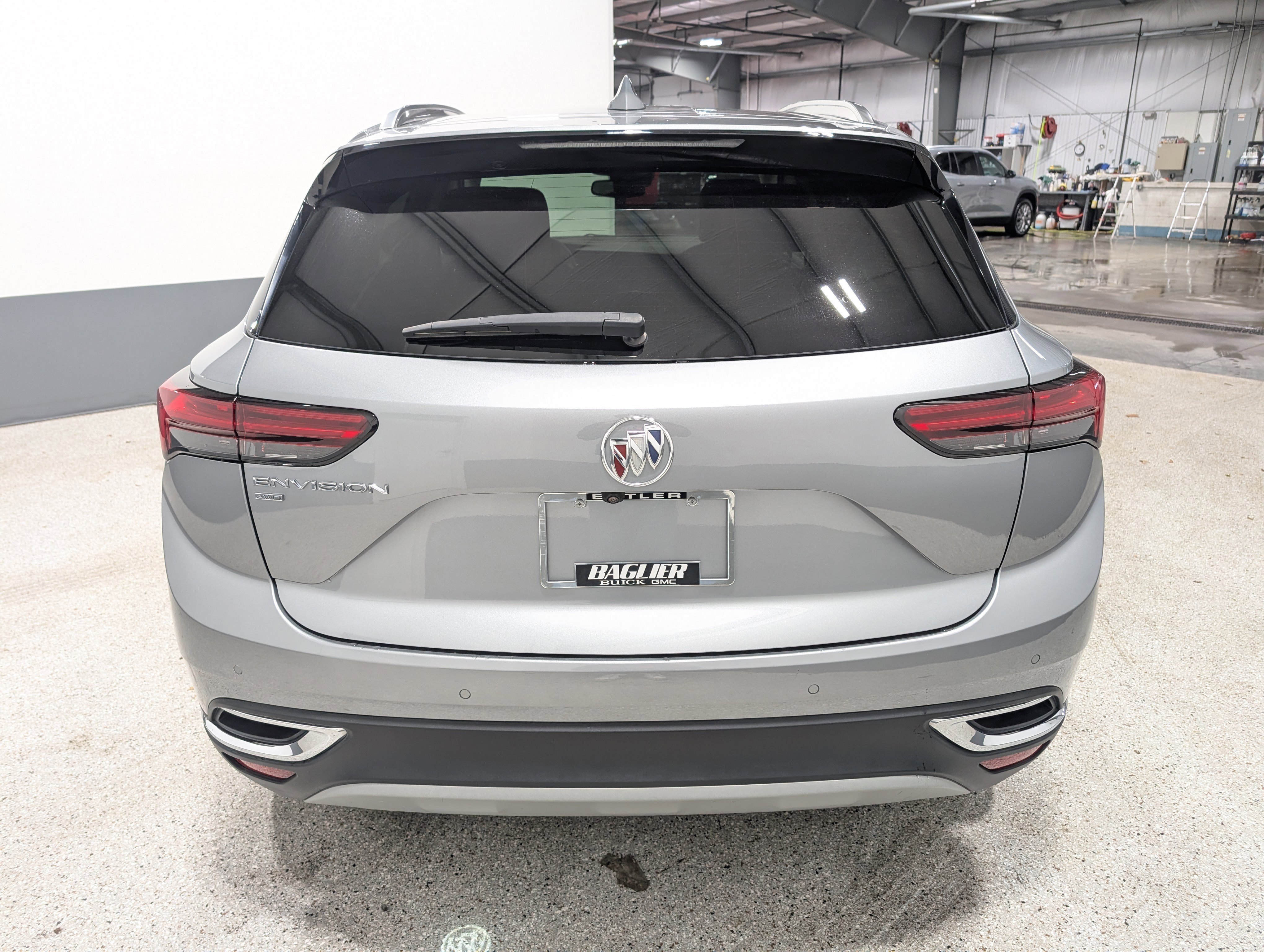 Used 2023 Buick Envision Preferred image 4