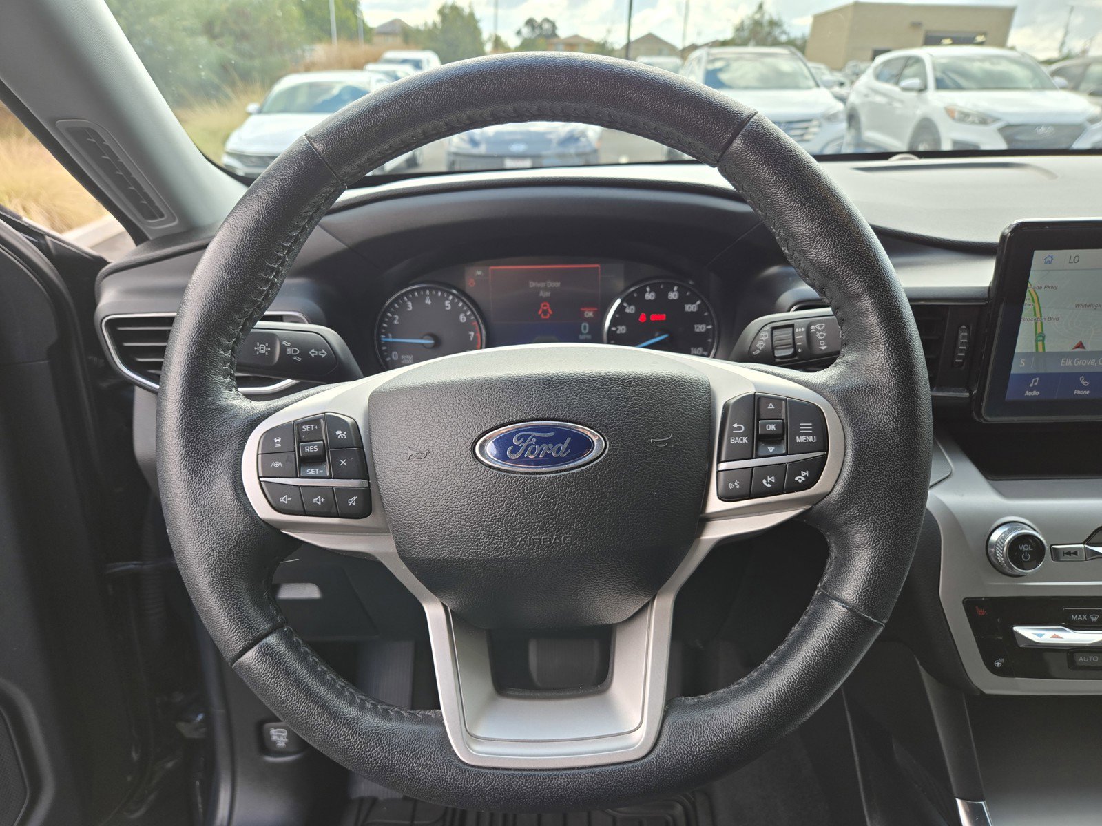 Used 2022 Ford Explorer XLT w/ Equipment Group 202A image 28