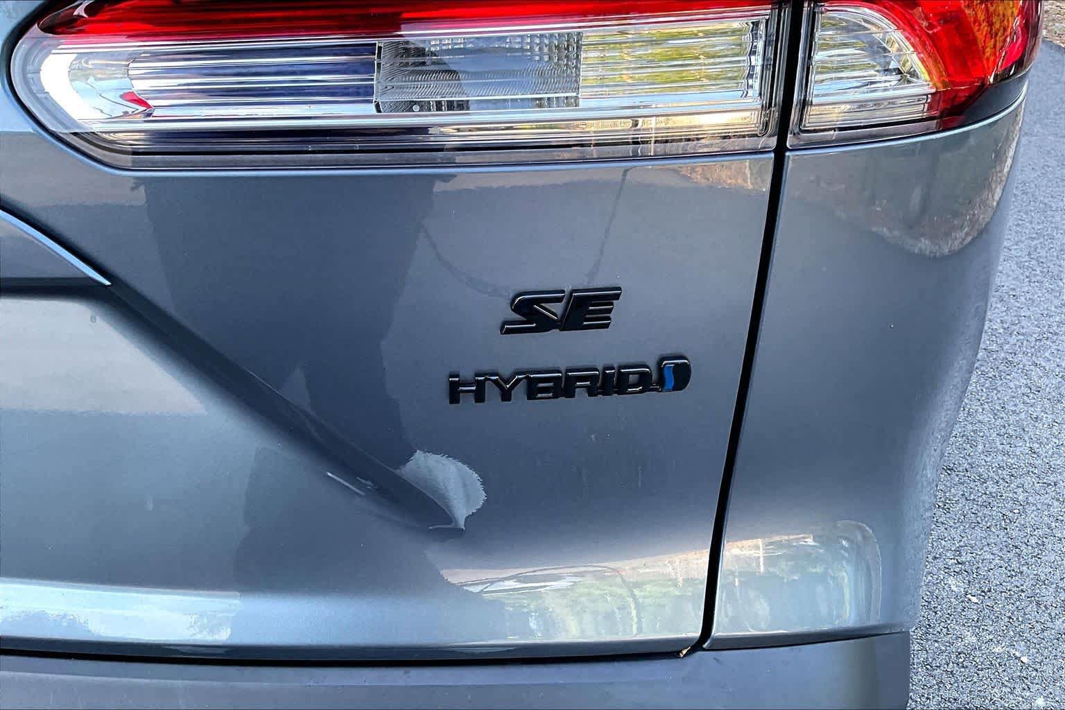 Used 2023 Toyota Corolla Cross AWD Hybrid image 10
