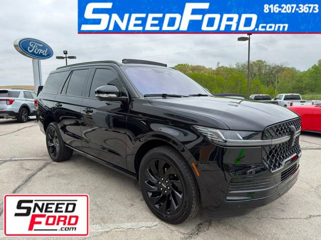 Used 2025 Lincoln Navigator Reserve w/ Jet Appearance Package