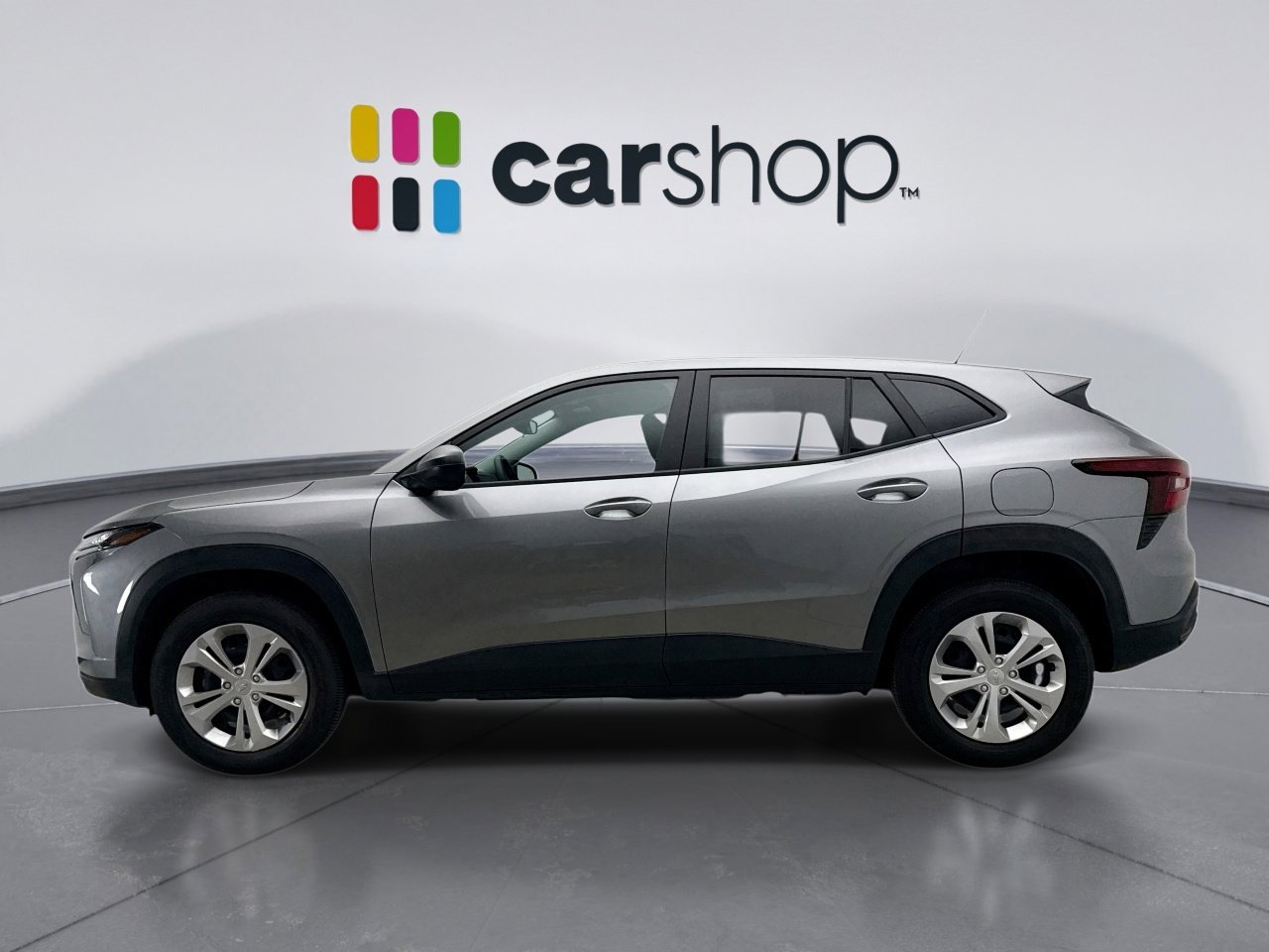 Used 2024 Chevrolet Trax LS w/ Driver Confidence Package image 2