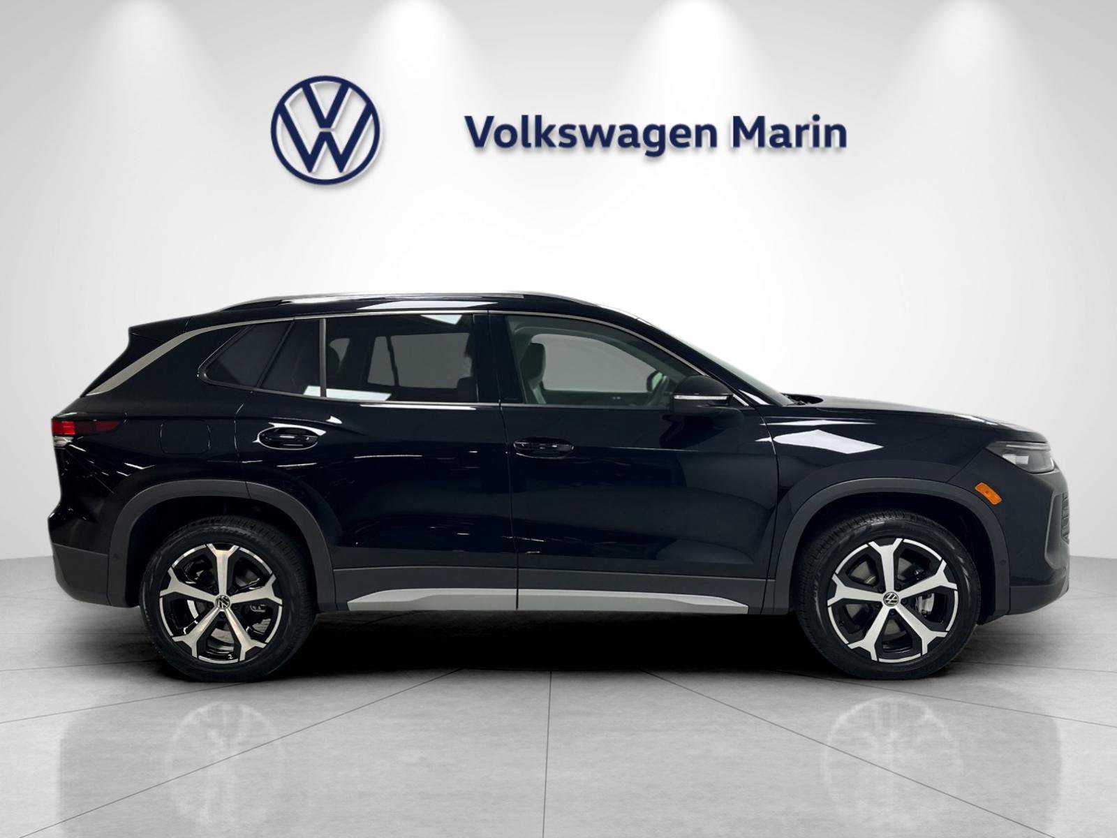 New 2026 Volkswagen Tiguan SE AWD/4WD image 6