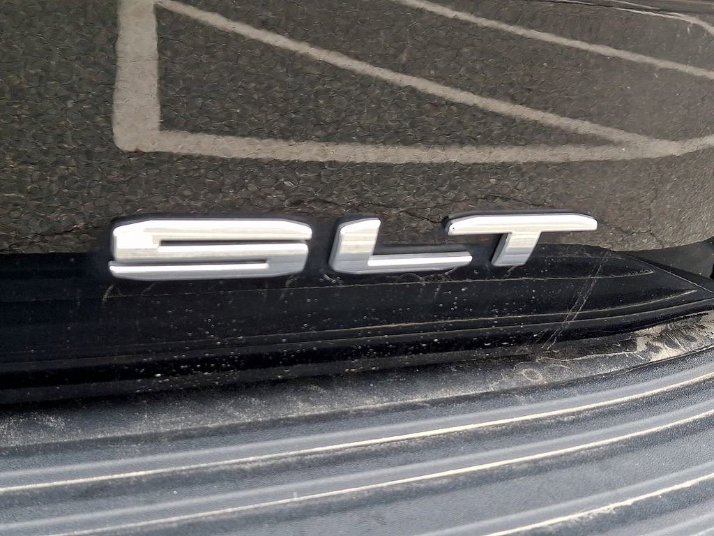 Used 2022 GMC Yukon SLT w/ SLT Luxury Package image 34