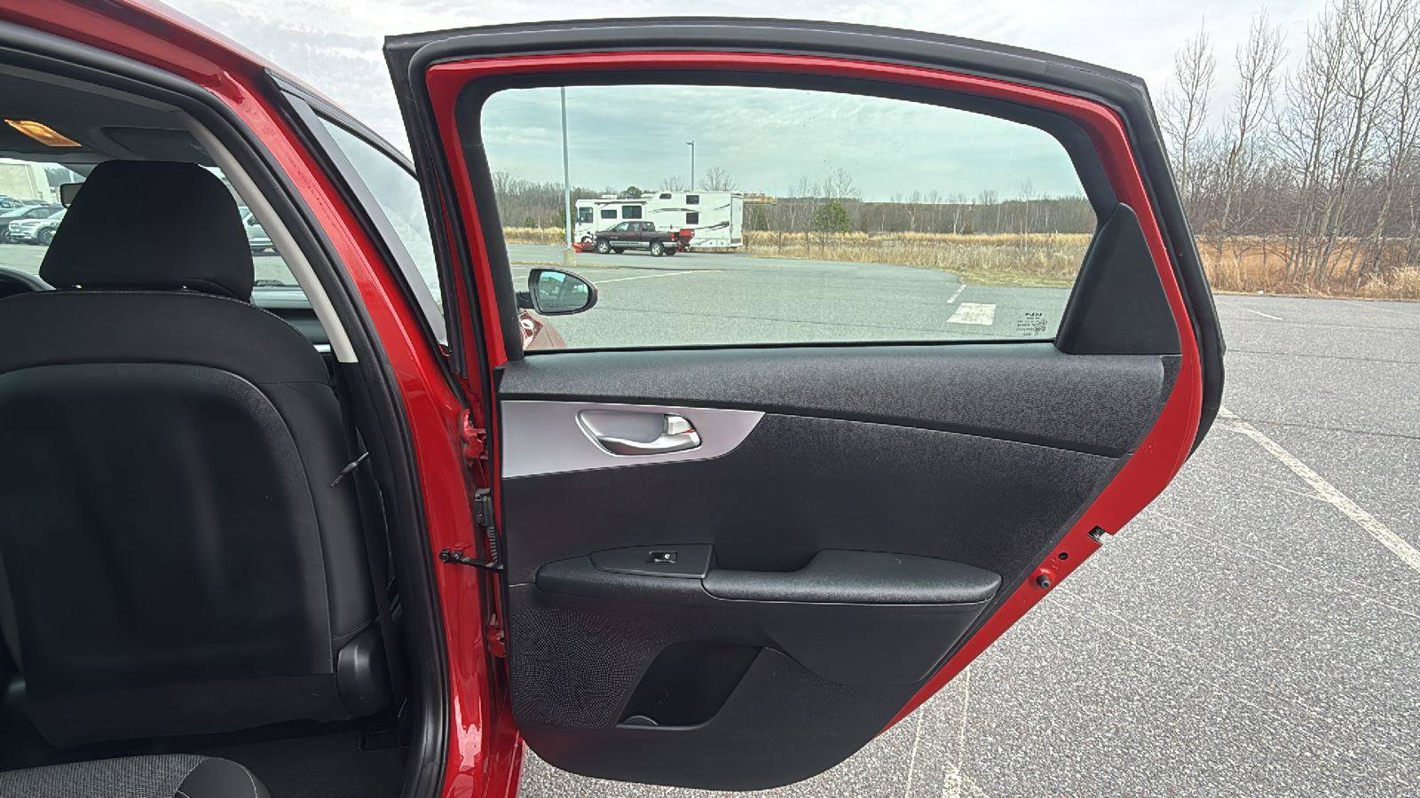 Used 2024 Kia Forte LXS image 17