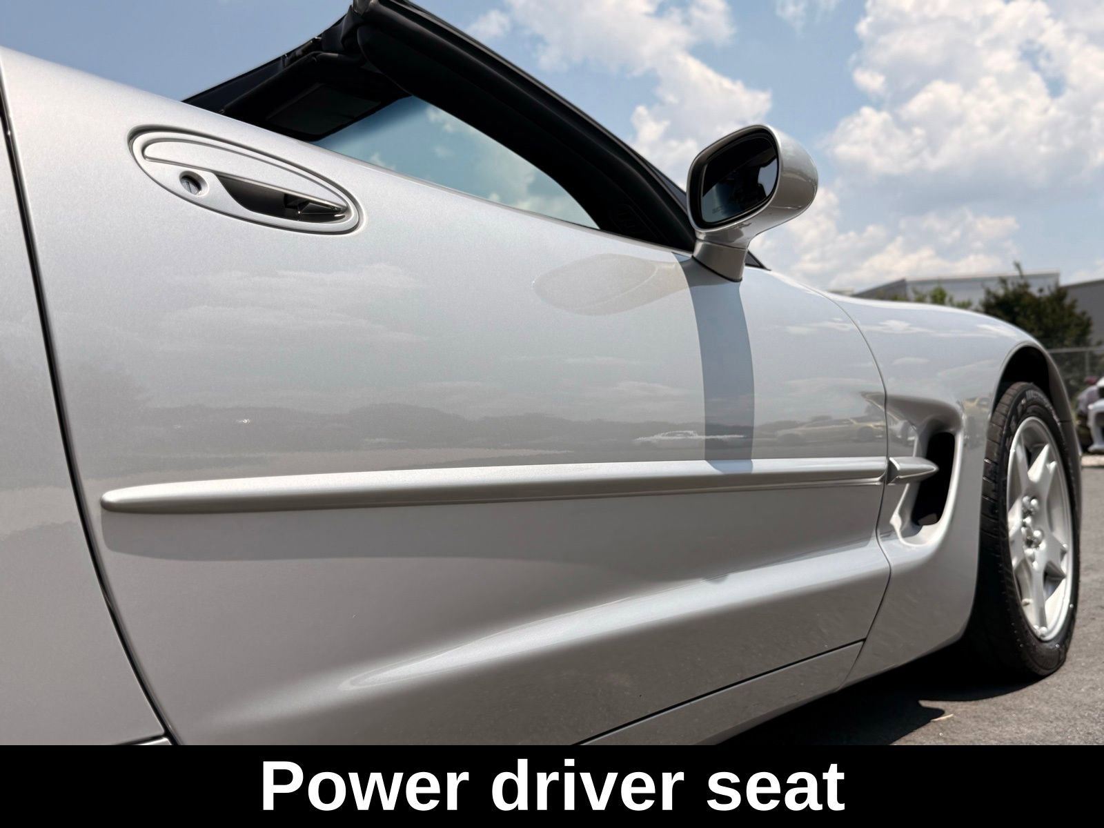 Used 1999 Chevrolet Corvette Convertible w/ Memory Pkg image 15