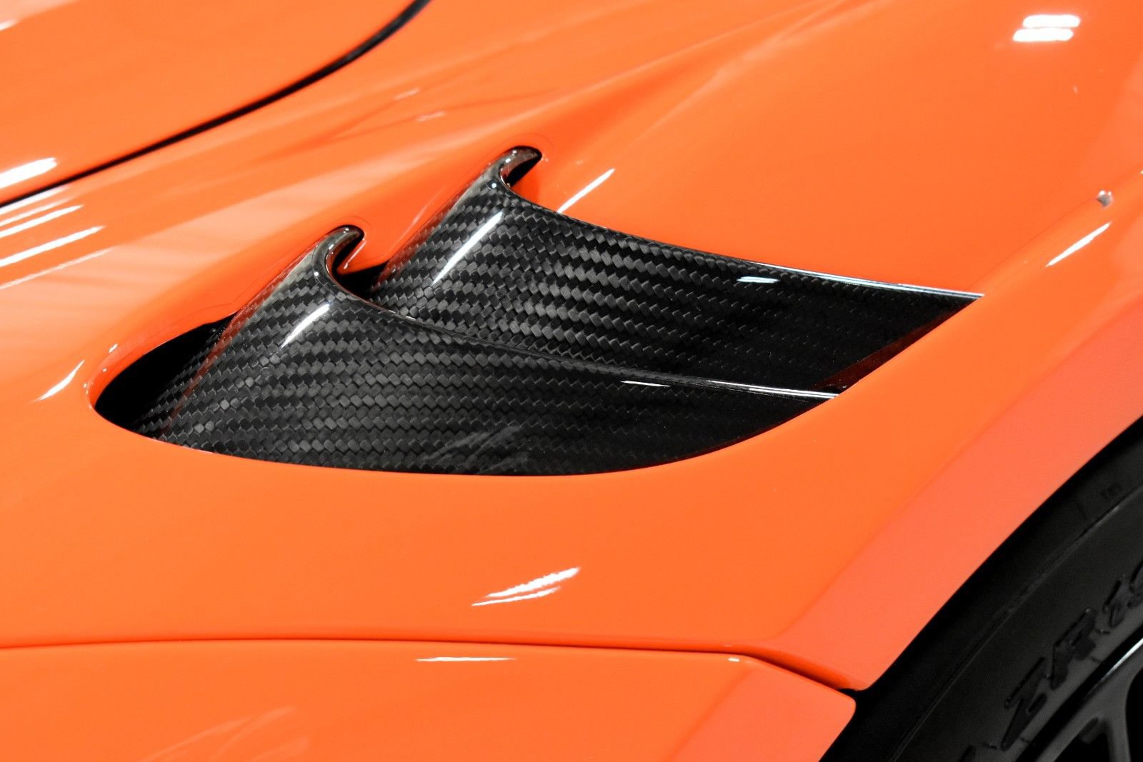 Used 2021 McLaren 765LT RWD image 16