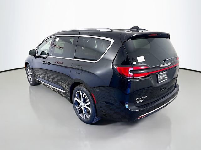 New 2026 Chrysler Pacifica Pinnacle image 5