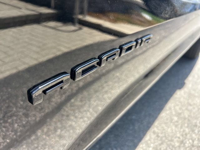 New 2026 GMC Acadia Elevation w/ Black Edition AWD/4WD image 9