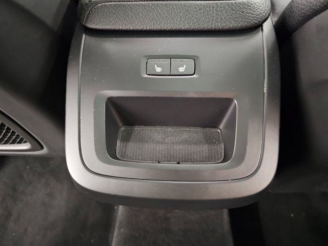 Used 2022 Volvo XC60 B5 Momentum w/ Climate Package AWD/4WD image 33