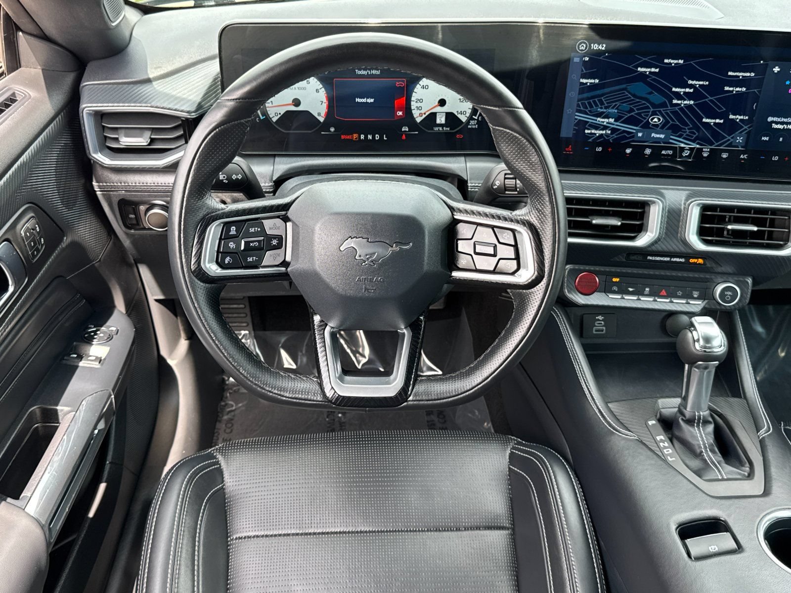 Used 2025 Ford Mustang Premium RWD image 18