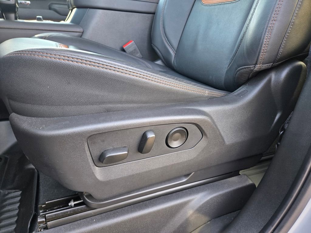 Used 2025 GMC Sierra 1500 AT4 w/ AT4 Preferred Package image 25