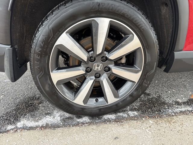 Certified 2025 Honda Pilot Touring image 15