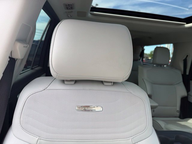 Used 2025 Ford Expedition Max Platinum w/ Platinum Ultimate Package AWD/4WD image 41
