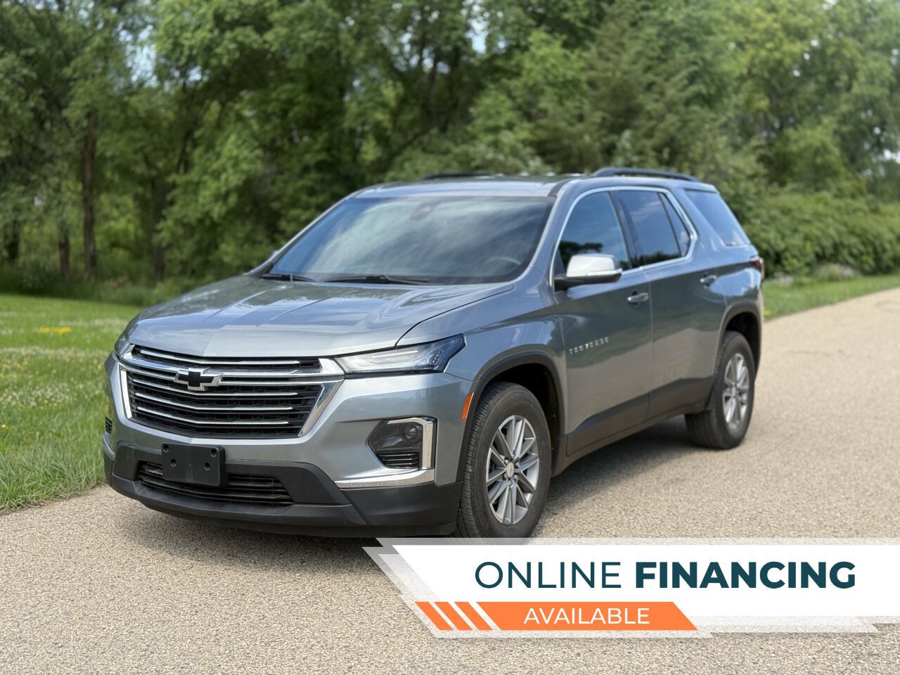 Used 2023 Chevrolet Traverse LT AWD/4WD image 1