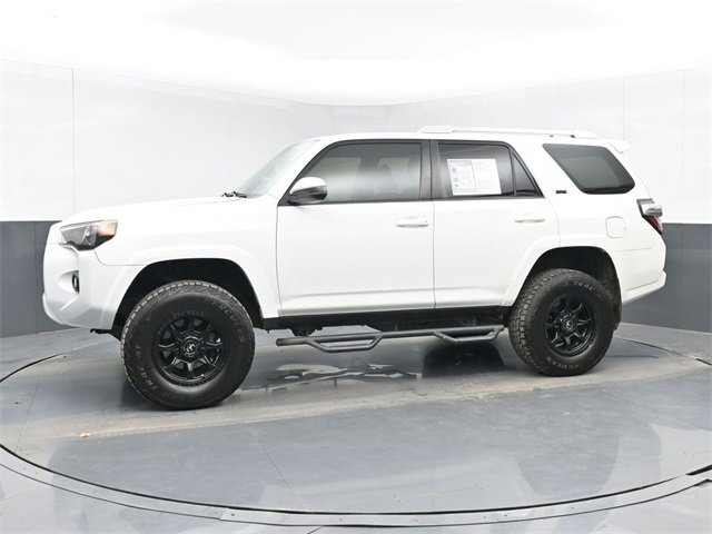 Used 2015 Toyota 4Runner SR5 image 11