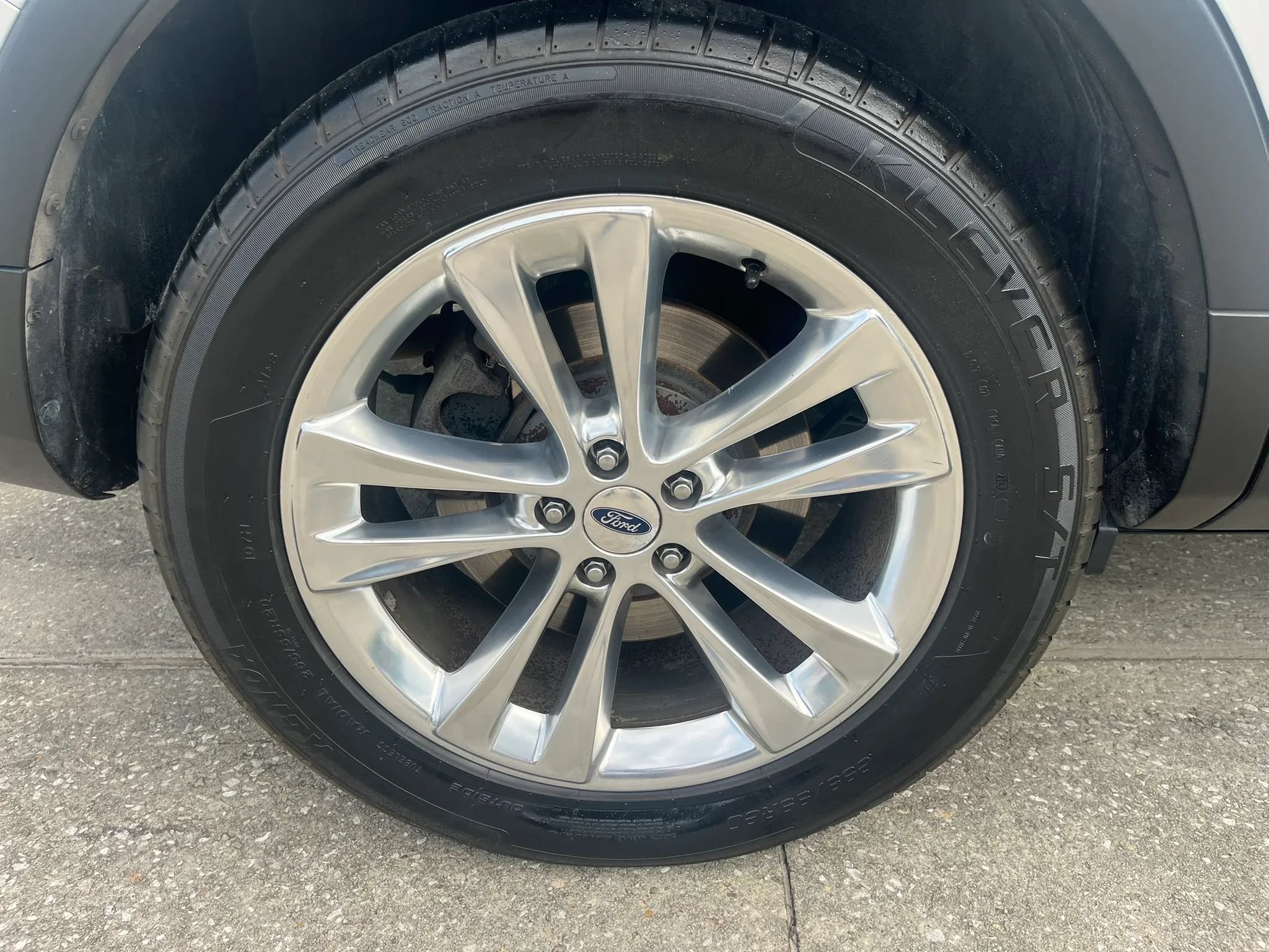 Used 2018 Ford Explorer Limited w/ Equipment Group 301A AWD/4WD image 8