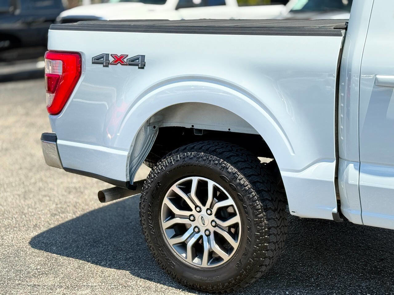 Used 2022 Ford F150 Lariat w/ Equipment Group 501A Mid AWD/4WD image 12