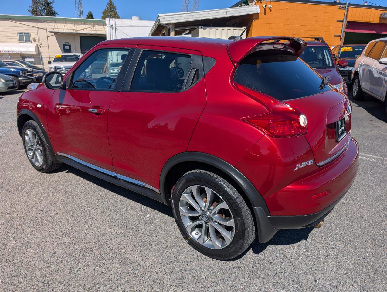 Used 2011 Nissan Juke SL w/ Sport Pkg image 13