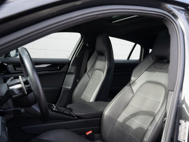 Certified 2025 Porsche Panamera 4 image 5