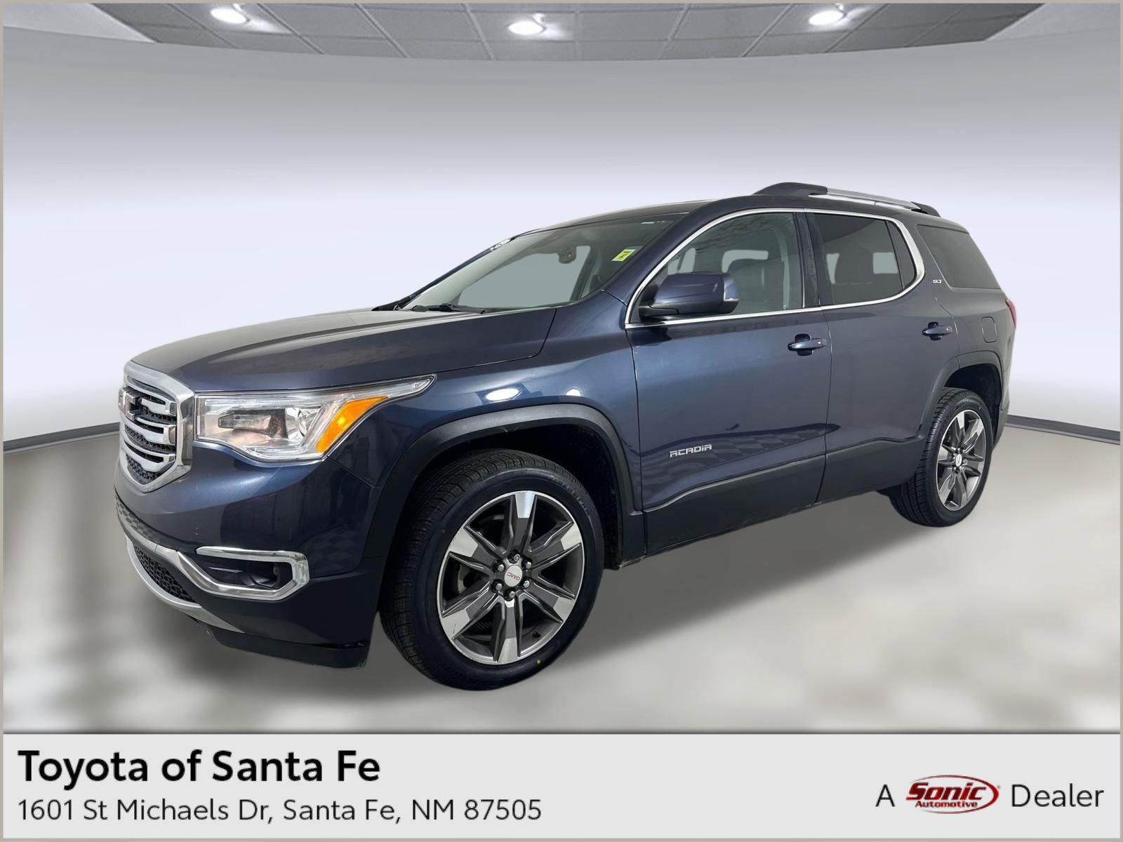 Used 2019 GMC Acadia SLT image 1