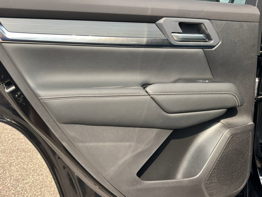 New 2027 GMC Terrain Elevation w/ Elevation Premium Package AWD/4WD image 31