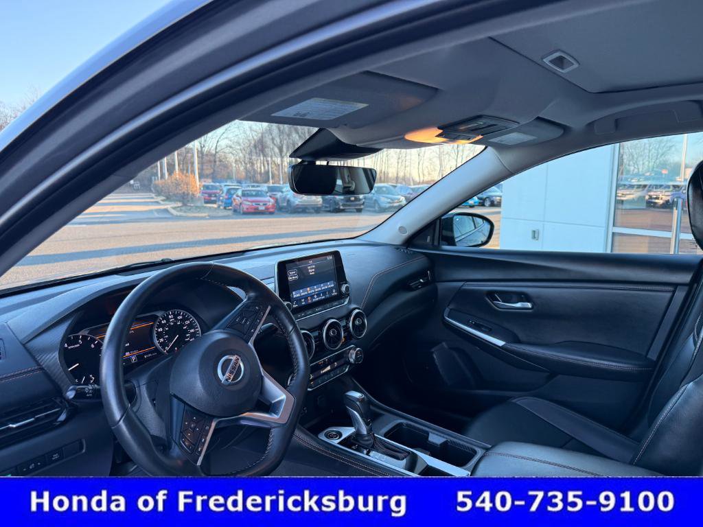 Used 2023 Nissan Sentra SR w/ SR Premium Package image 25