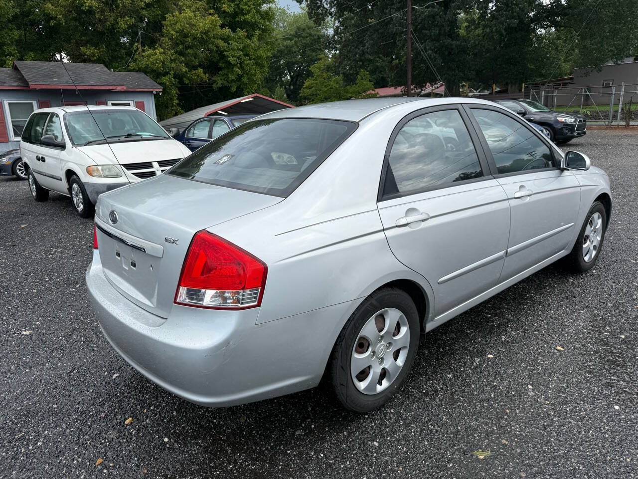 Used 2009 Kia Spectra EX FWD image 8