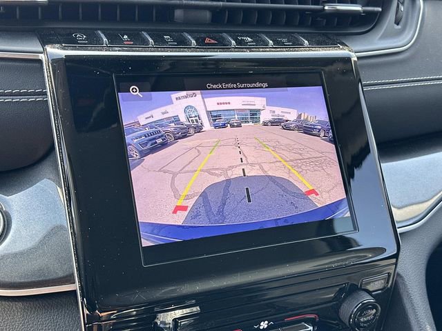 Used 2023 Jeep Grand Cherokee Laredo image 23