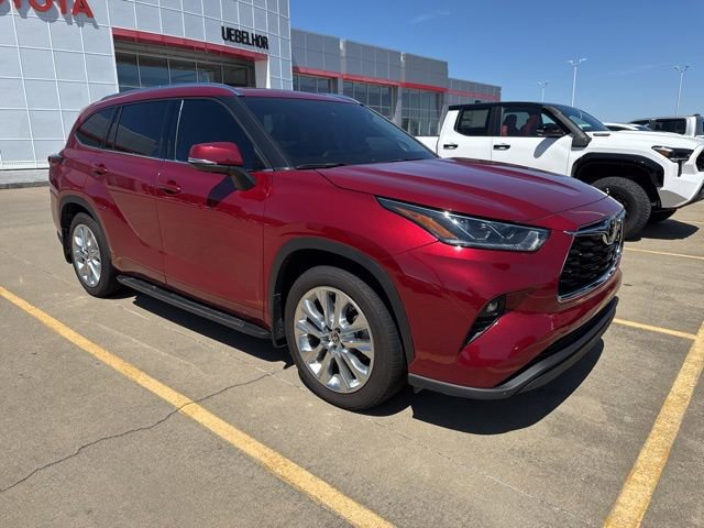 Used 2021 Toyota Highlander Limited AWD/4WD image 12
