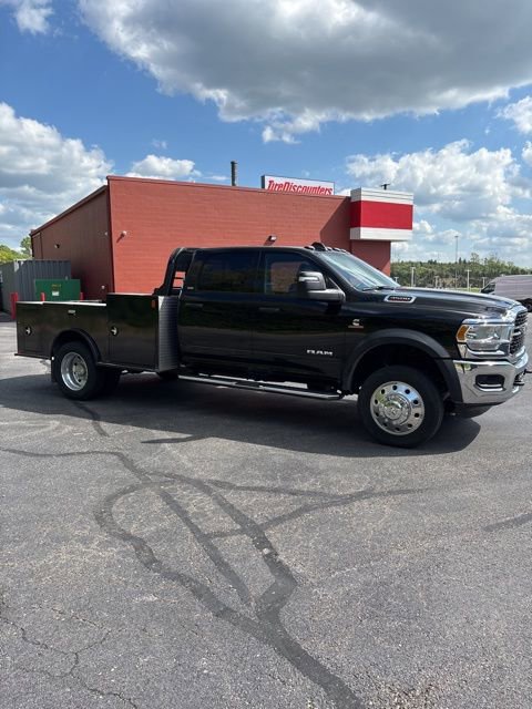 Used 2024 RAM 4500 4x4 Crew Cab DRW image 3