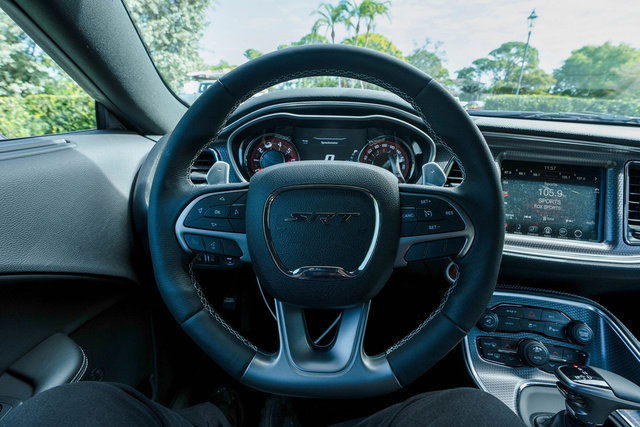 Used 2016 Dodge Challenger SRT Hellcat image 26