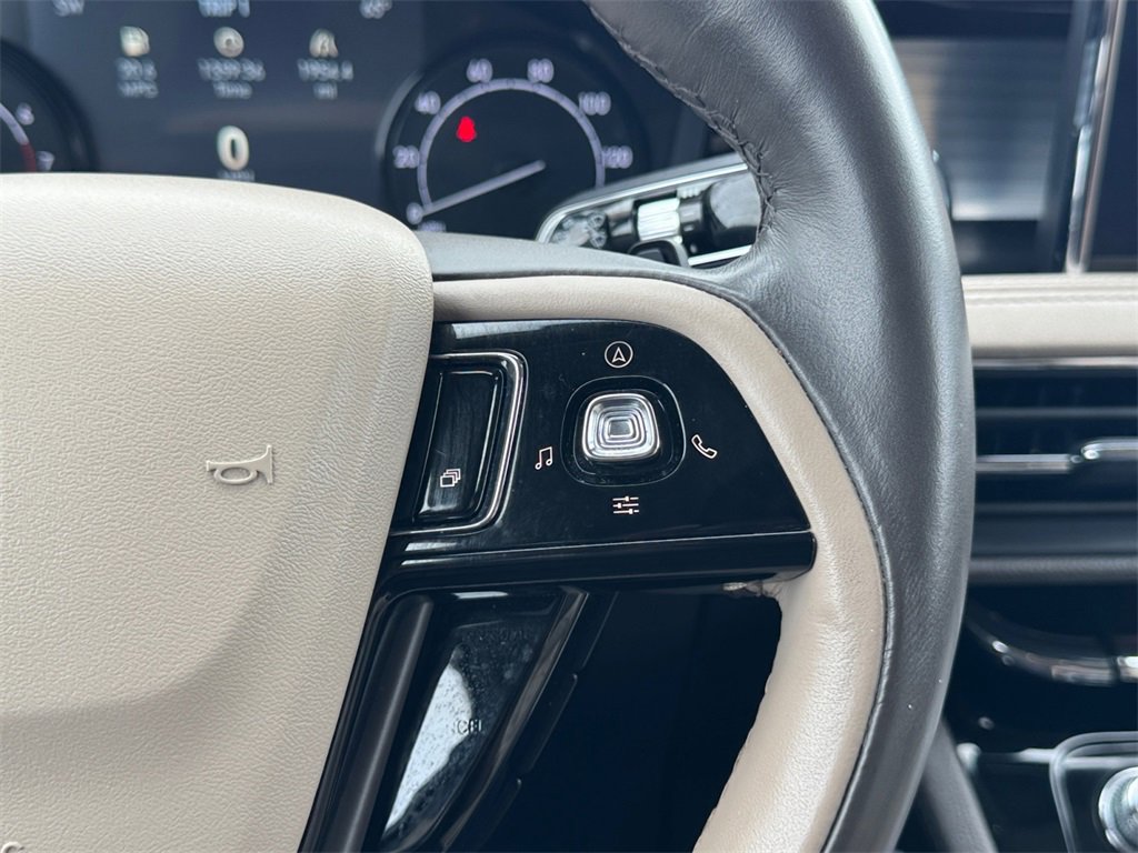 Used 2021 Lincoln Corsair Standard image 22