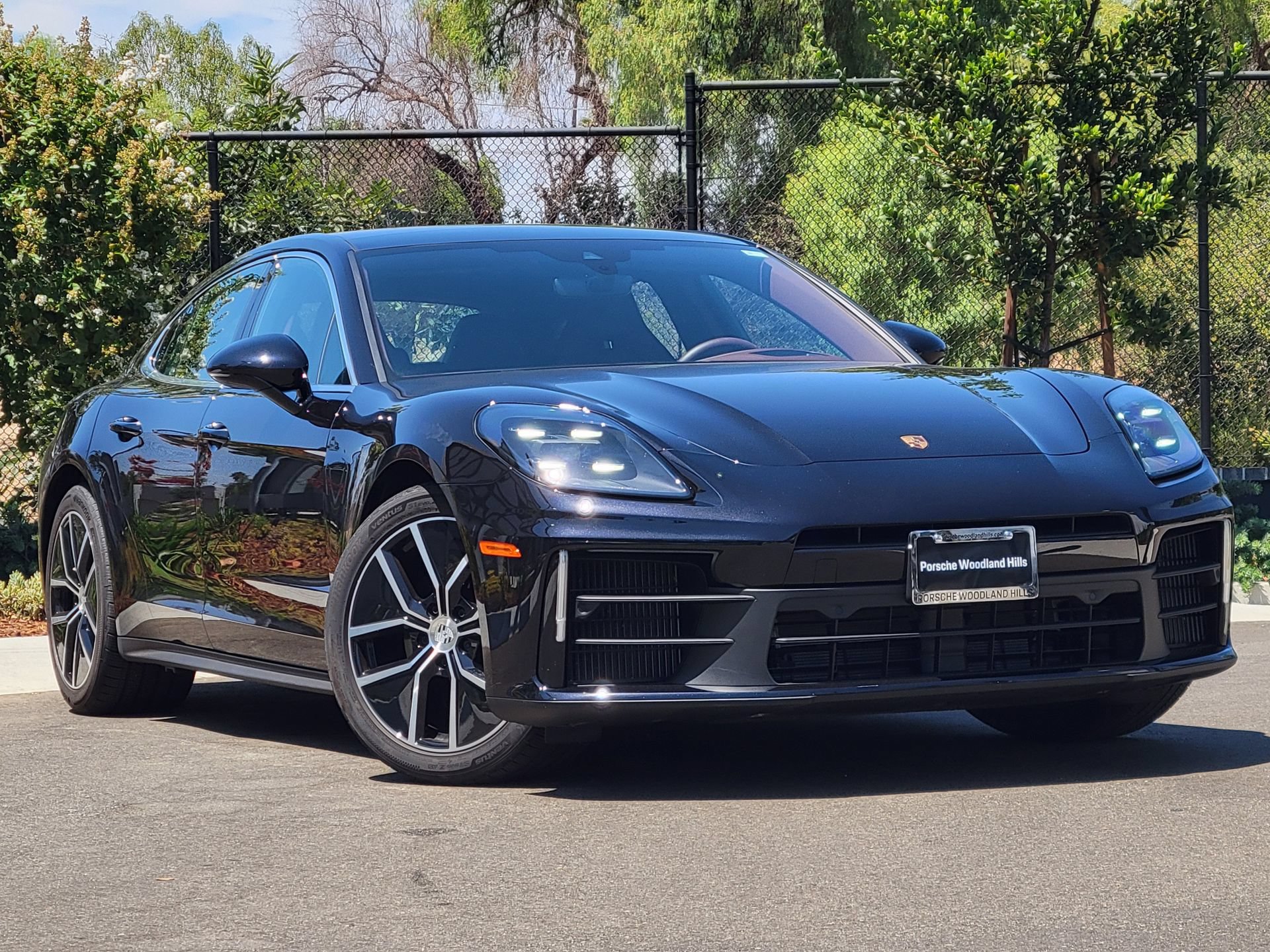 Used 2026 Porsche Panamera image 9