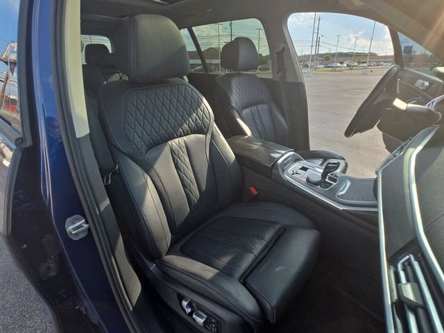 Used 2021 BMW X7 xDrive40i w/ Luxury Seating Package AWD/4WD image 26