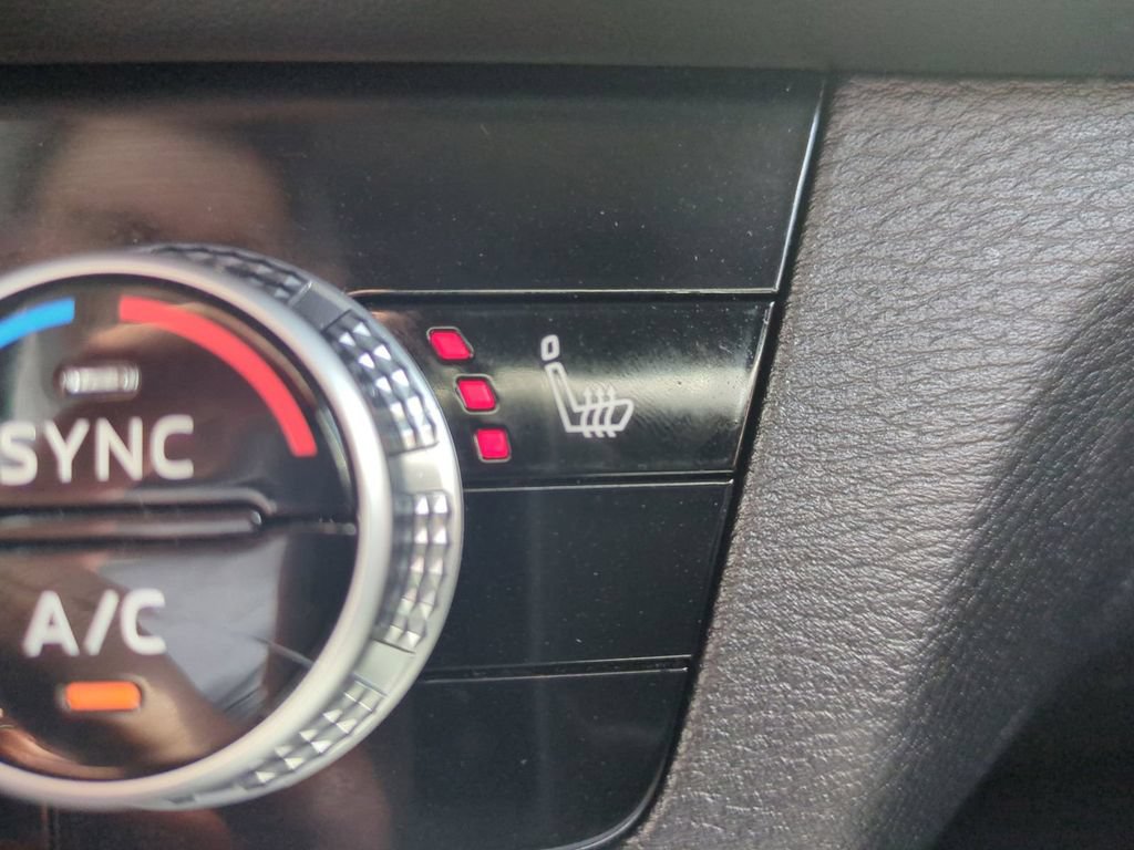 Used 2024 Mitsubishi Outlander SE Black Edition AWD/4WD image 29
