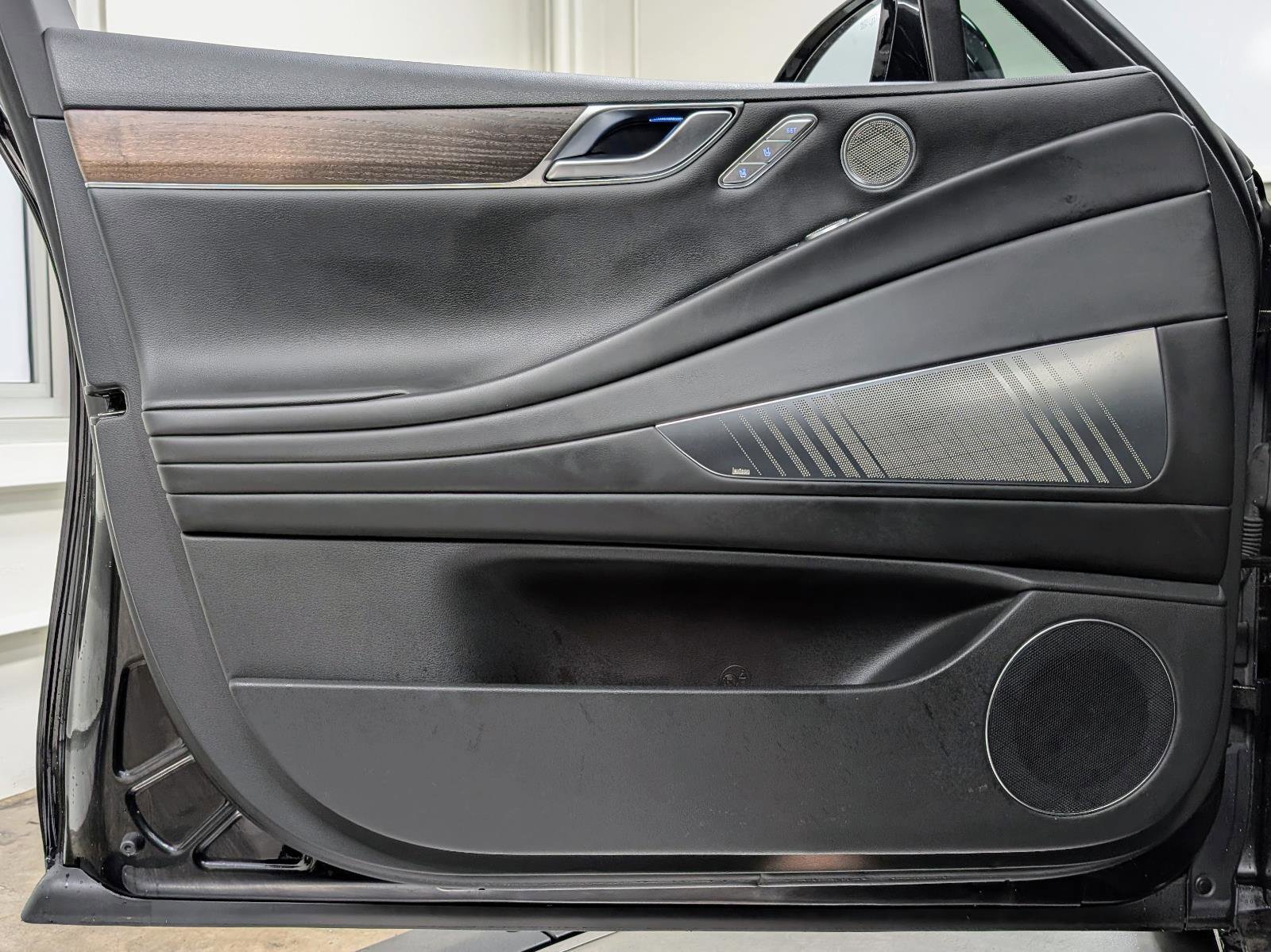 Used 2024 Genesis G80 image 14