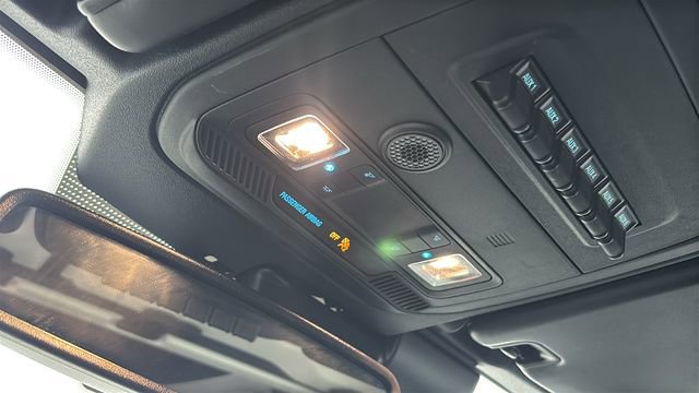 Used 2025 Ford Bronco Badlands image 27