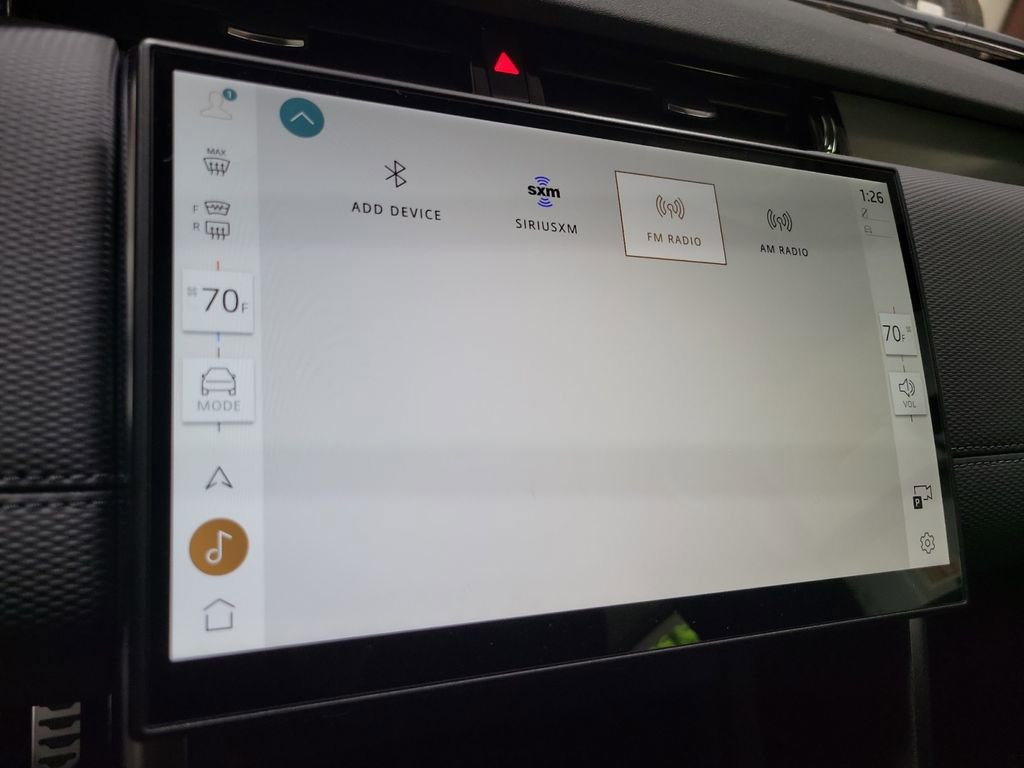 New 2025 Land Rover Discovery Sport Dynamic SE image 32