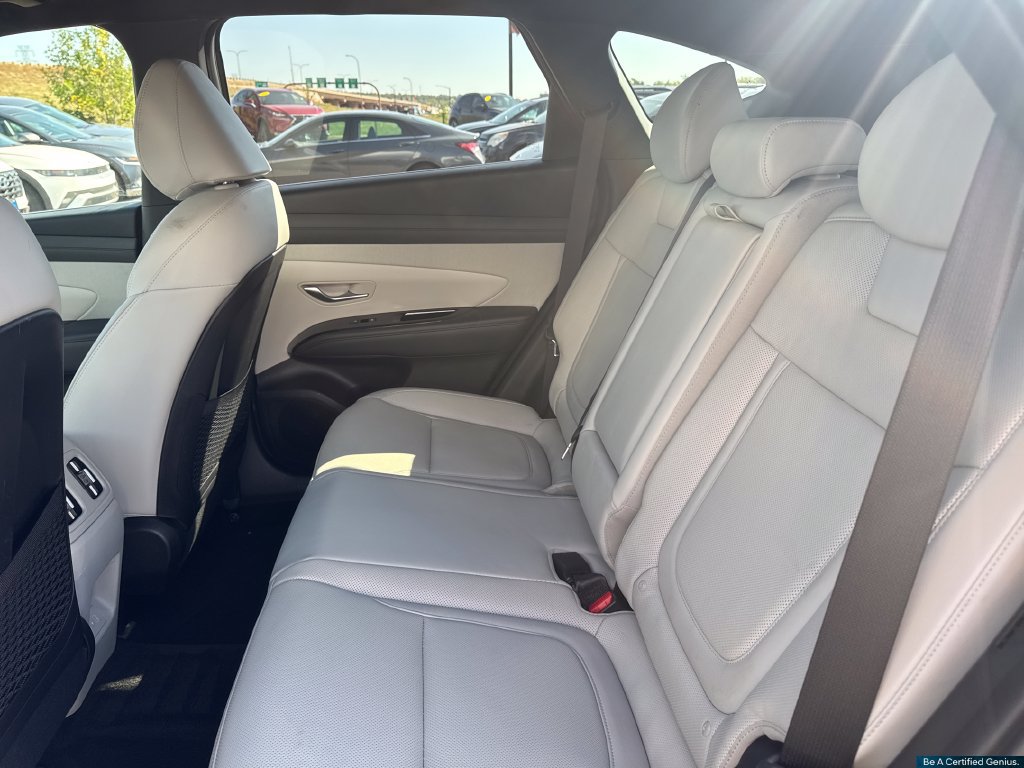 Used 2025 Hyundai Tucson Limited AWD/4WD image 47