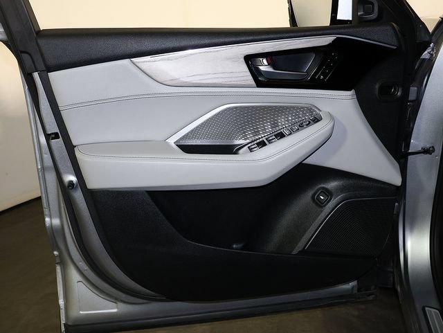 Used 2023 Acura MDX SH-AWD w/ Advance Package image 26