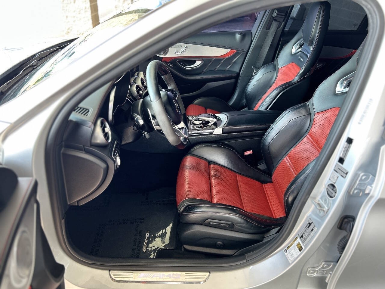 Used 2015 Mercedes-Benz C 63 AMG S image 40
